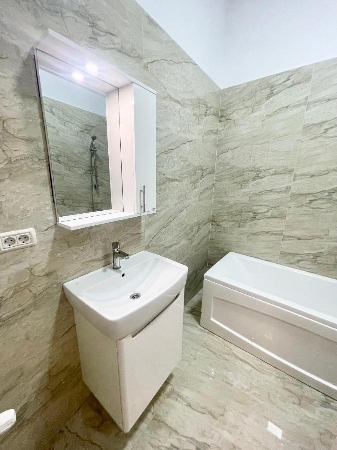 Adress P4 Appartement Bucarest